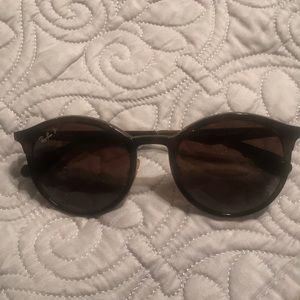 Ray Ban 4277 Sunglasses UEC